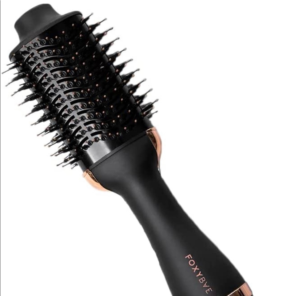 FoxyBae blowout dryer brush